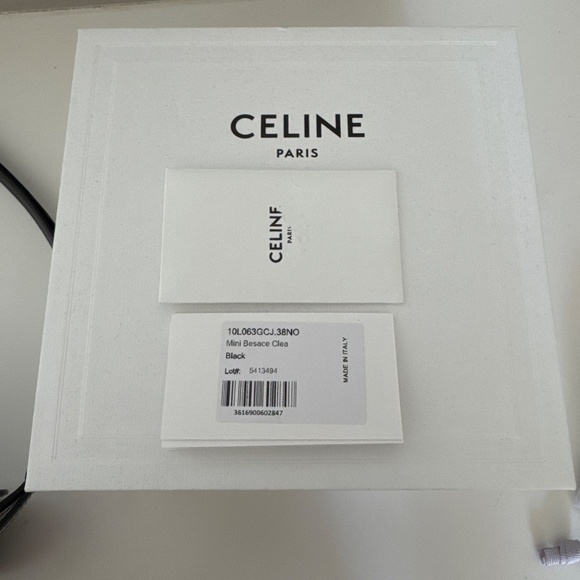 Celine Mini Besace Clea in Patent Calfskin Black - Picture 7 of 9